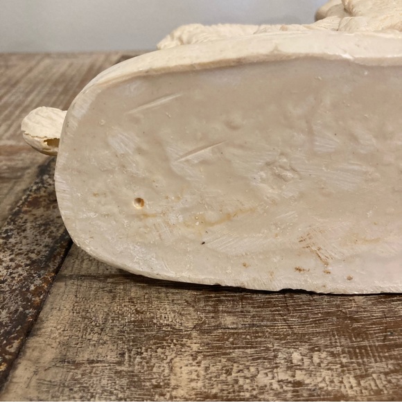 Cast Resin Statue Woman with Dogs Cream Colored Sculpture - Picture 14 of 16